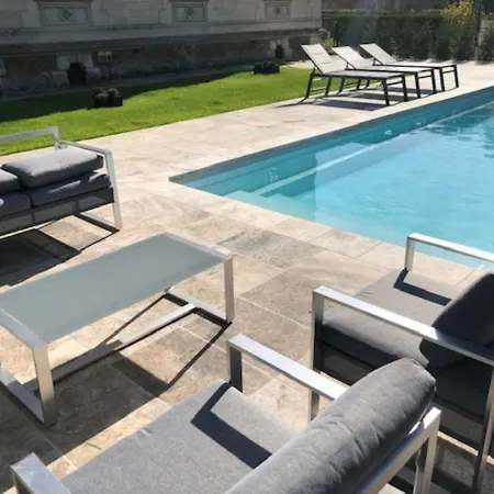 Castle For 7 With Pool Near Paris!