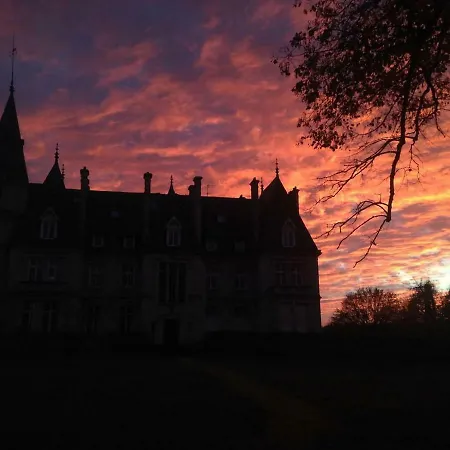 Castle For 7 With Pool Near Paris! Saint-Jean-aux-Bois (Oise)